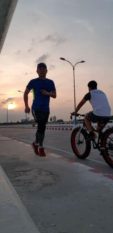 بيت شباب بورانا شون بوري المظهر الخارجي الصورة